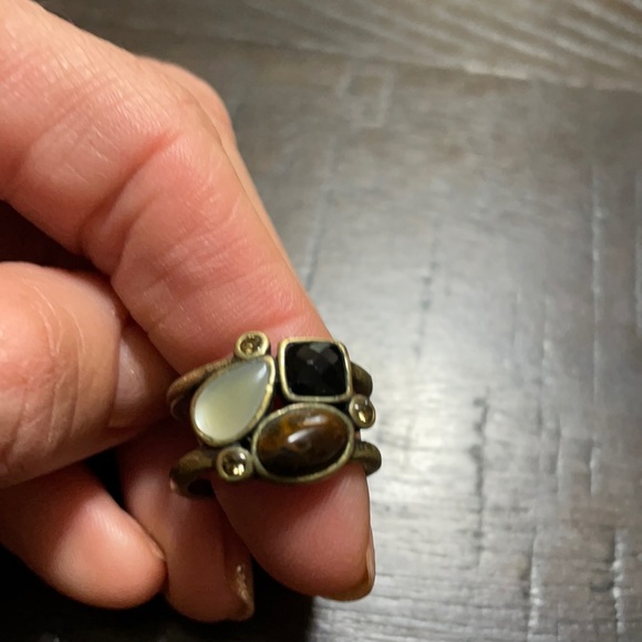 Lia Sophie Size 7 gold tone ring with stones. - Picture 1 of 3